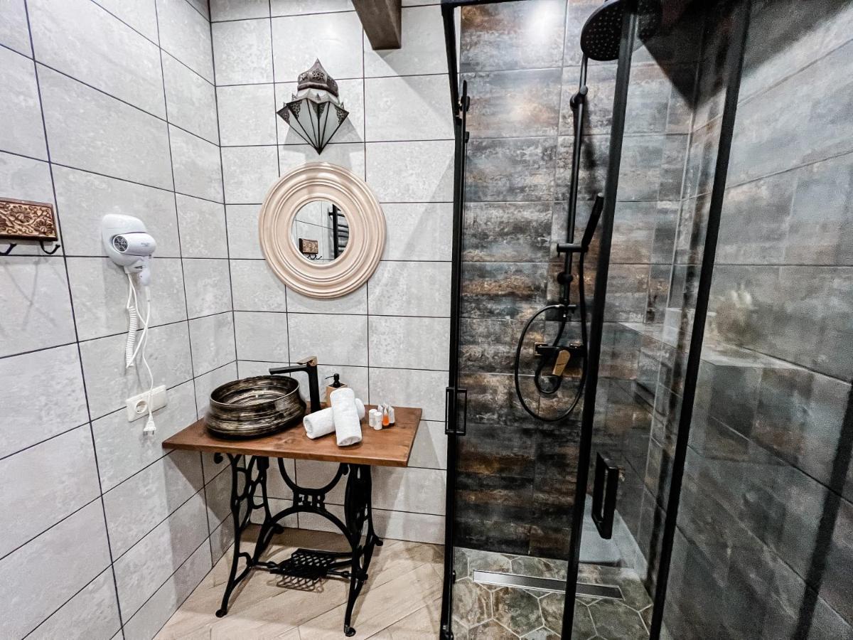 Amber House Deluxe - Housity