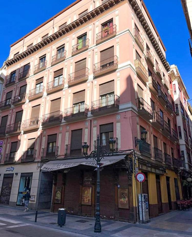 AZ The Old Town Hostel - Coliving - Housity