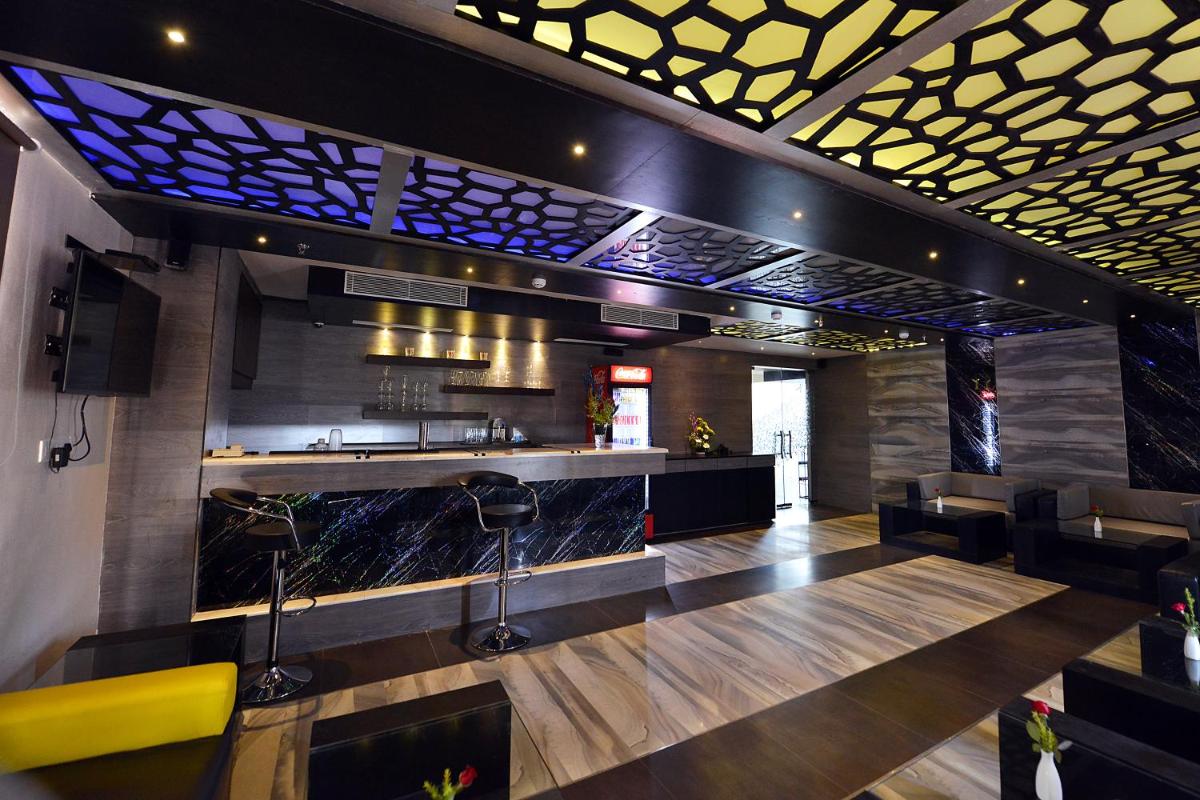 Ethnotel, Kolkata Airport - Housity
