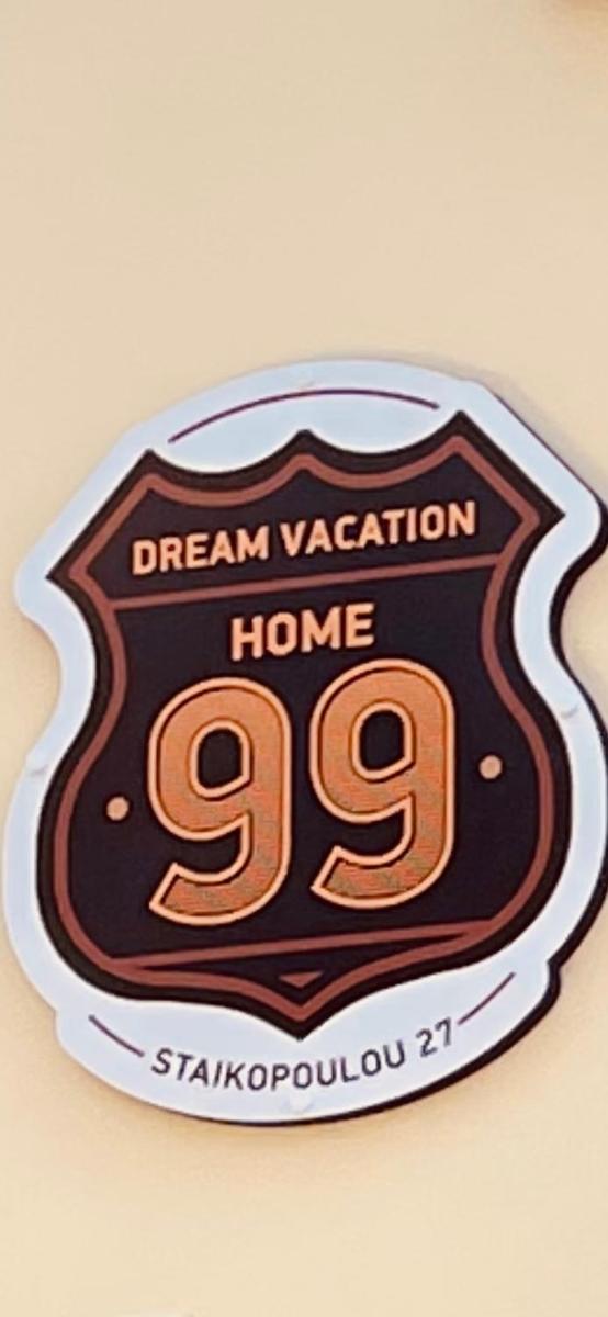 99 Dream Vacation Home - Housity