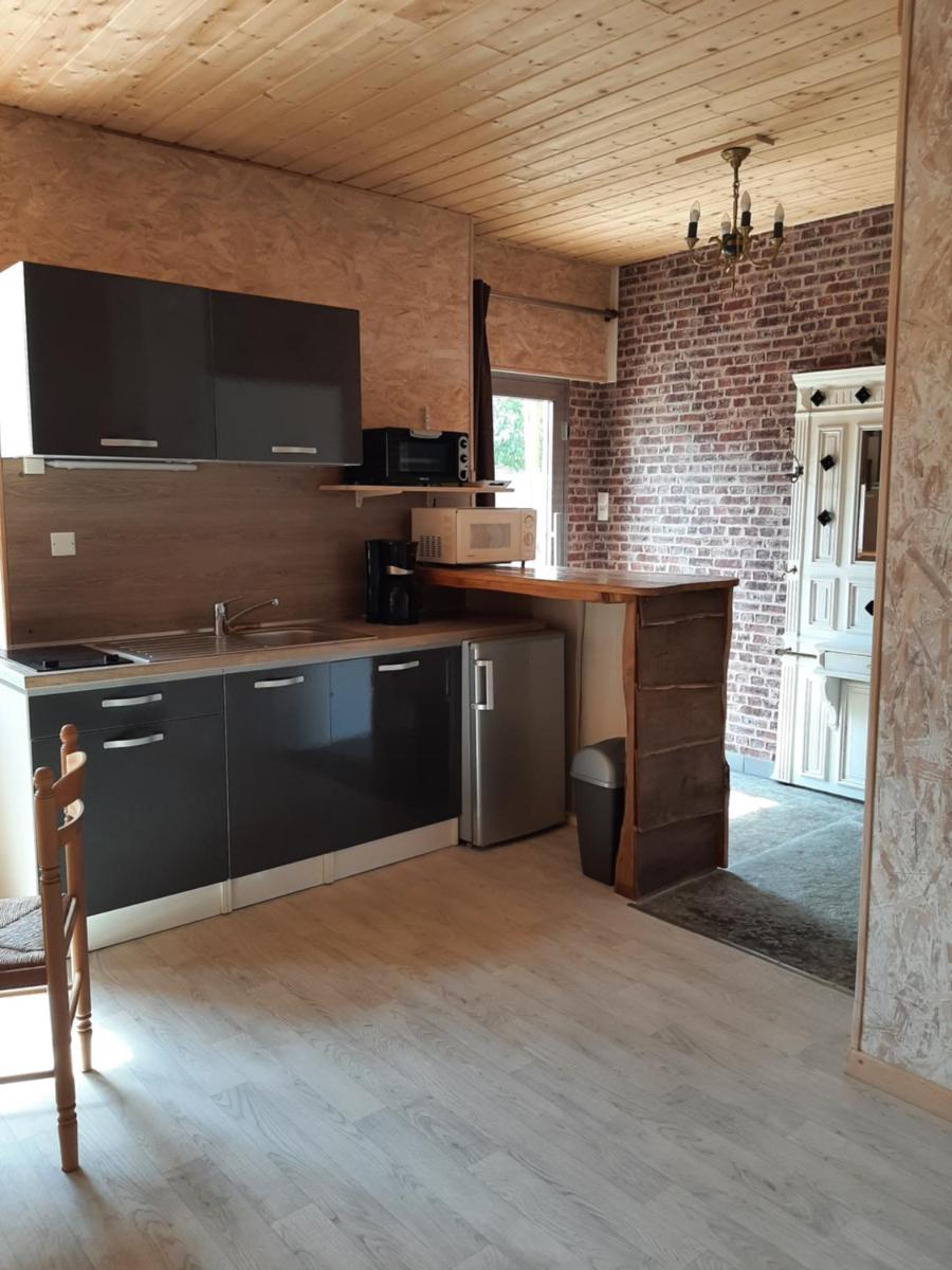 Studio dans bâtisse typique du Jura - Housity