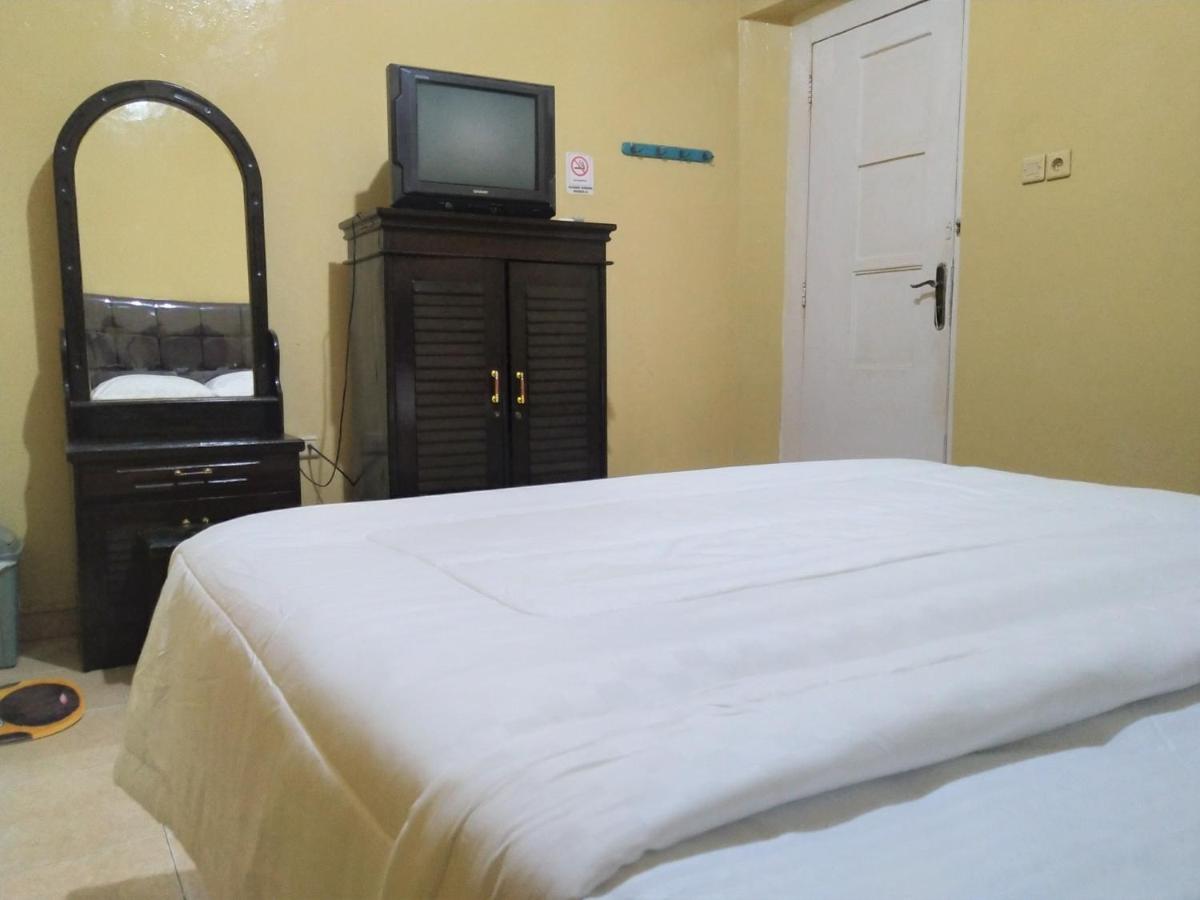 Hotel Pekalongan Syariah Mitra RedDoorz - Housity