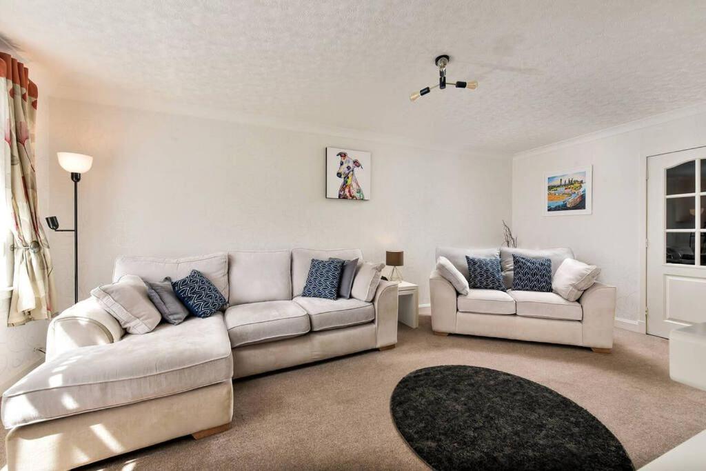 Windsor Gardens - Housity