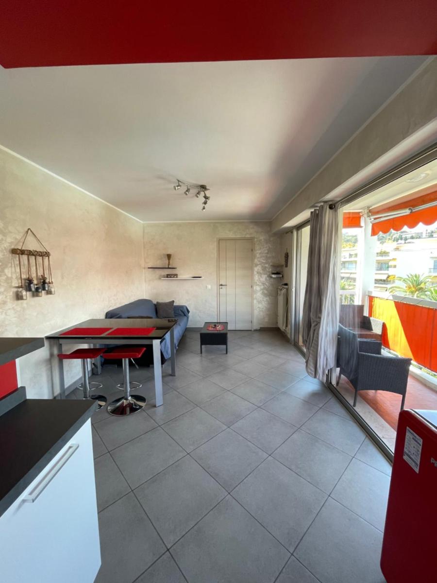 Superbe 2 Pièces Appartement à 5min de la Mer Free WIFI et PARKING - Housity