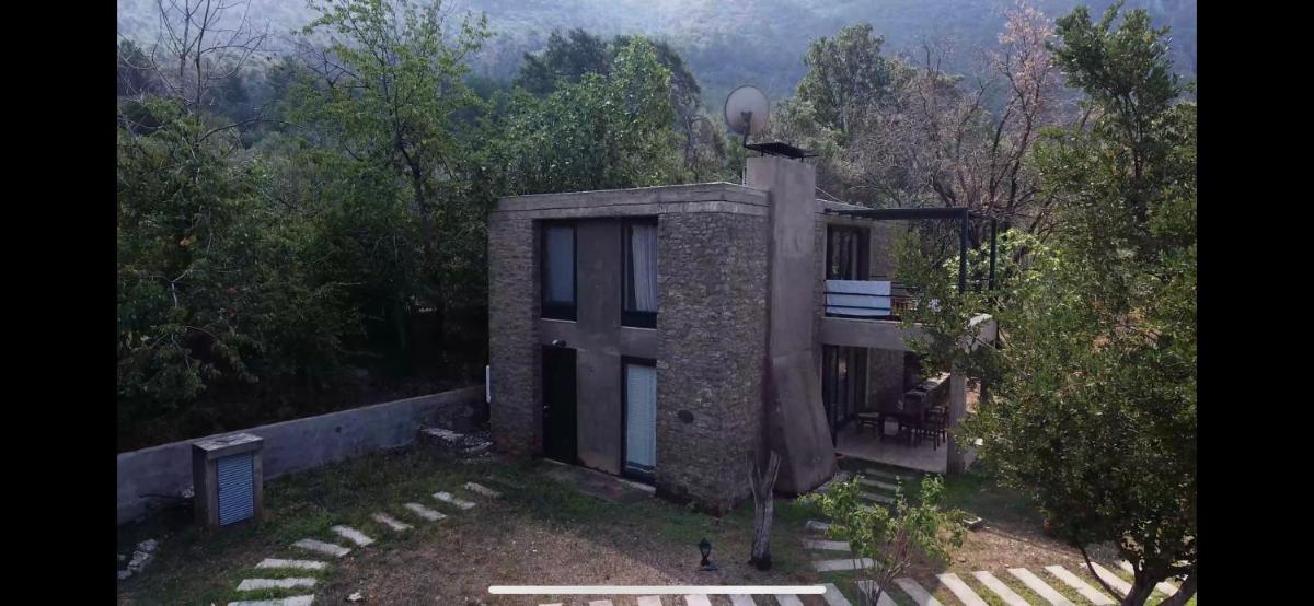 TLOS VILLA - Housity