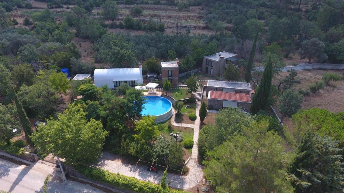 TLOS VILLA - Housity
