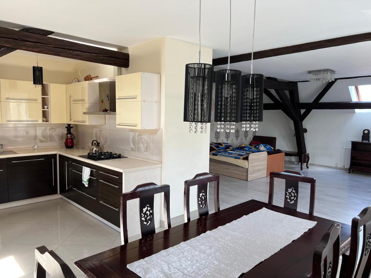 Noclegi nad neonet Bogatynia - Housity