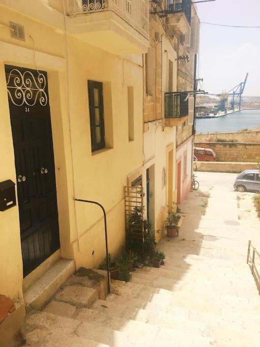 MoCo, modern comfort in historic city of Senglea - Housity