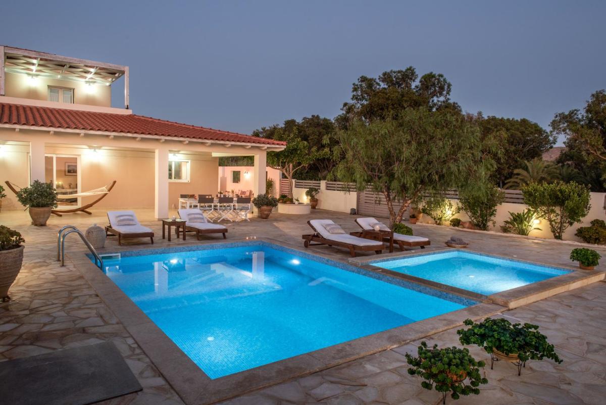 Filothei Beach House with pool - Housity