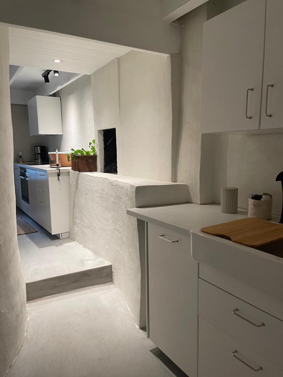 Two Bedroom, Newly Renovated, Garden Apartment, Gärsnäs Österlen - Housity