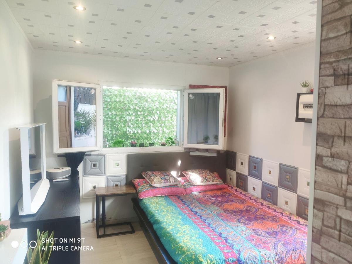 Orly Pico studio - Housity