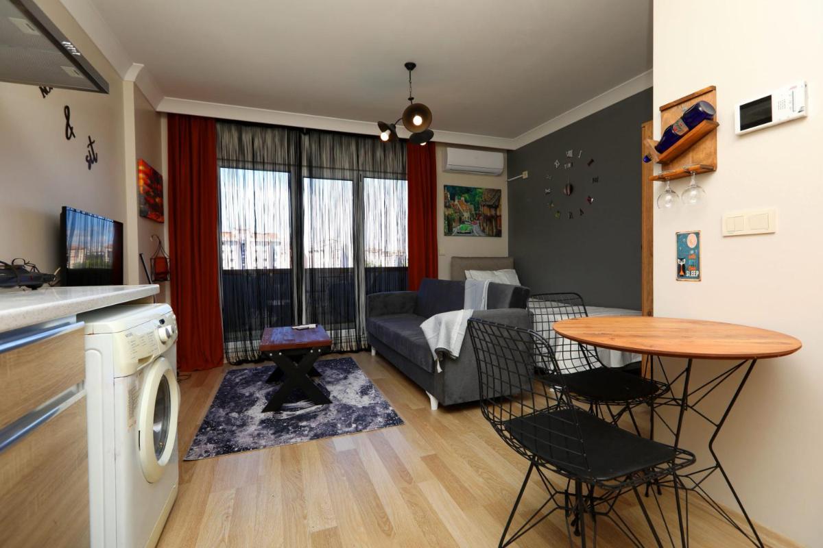 Studio Flat Sabiha Gokcen - Housity