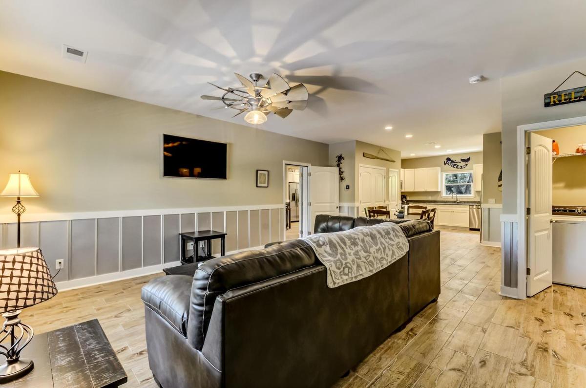 Fisherman's Paradise at Crooked River with Stay Better Vacations! - Housity