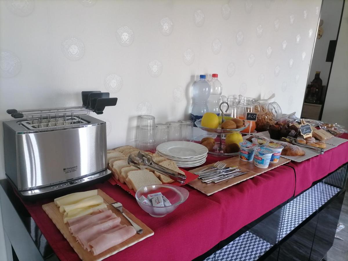 B&B Villa Esmeralda - Housity