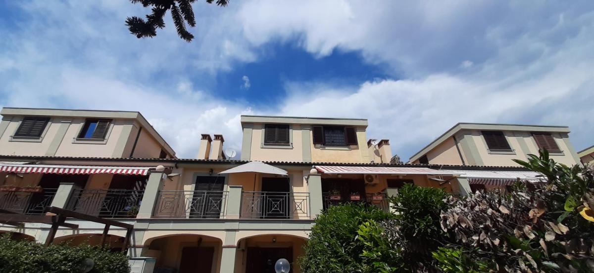 Villa Residence Golf Marco Simone - Housity