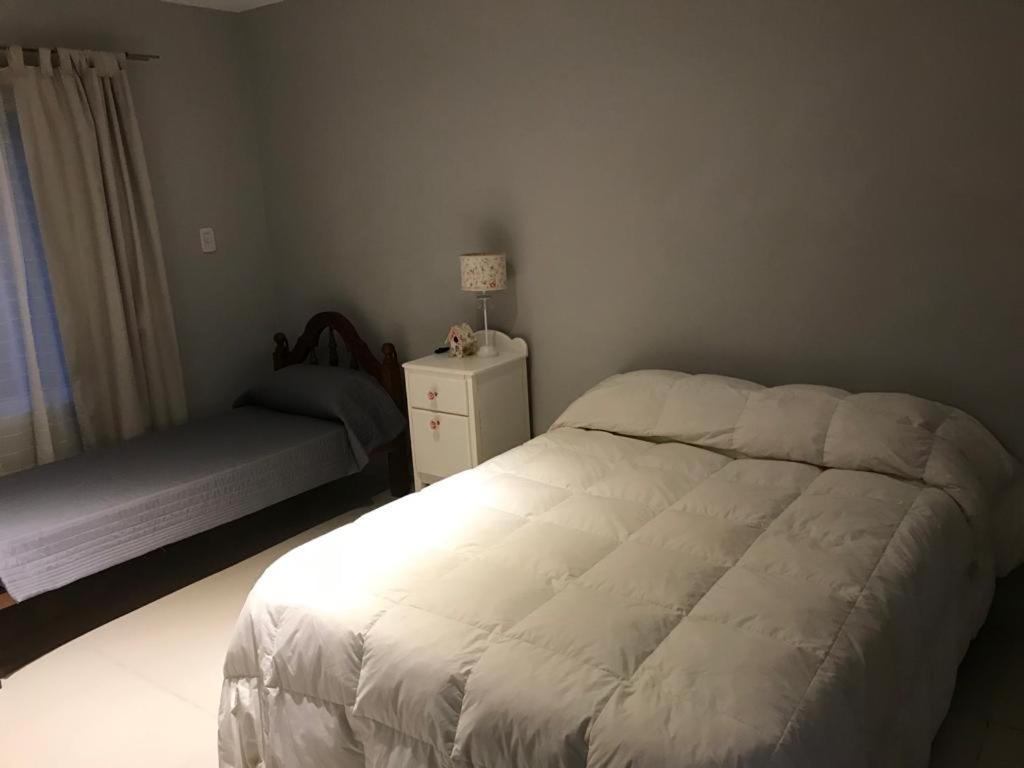 Casa moderna rodeada de Sierras - Housity