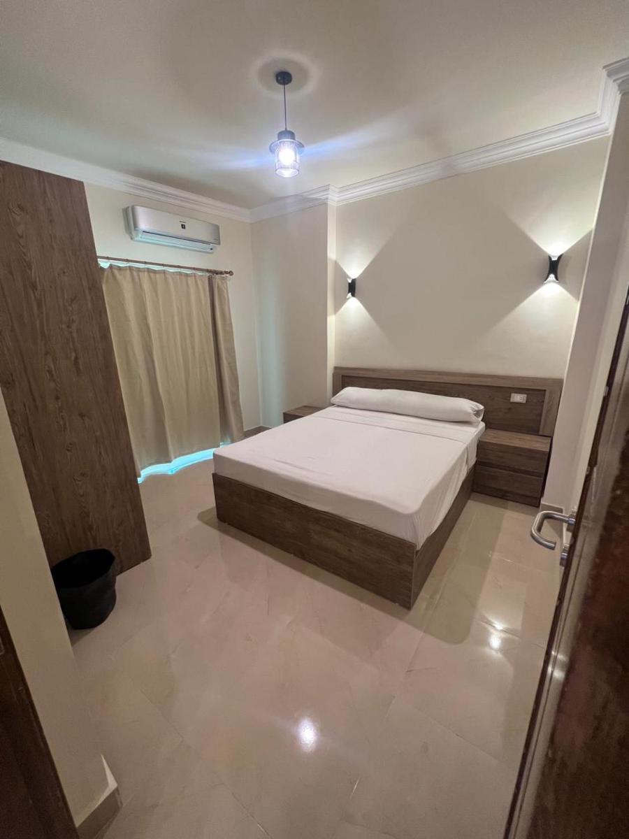 MARINA SKY - Housity
