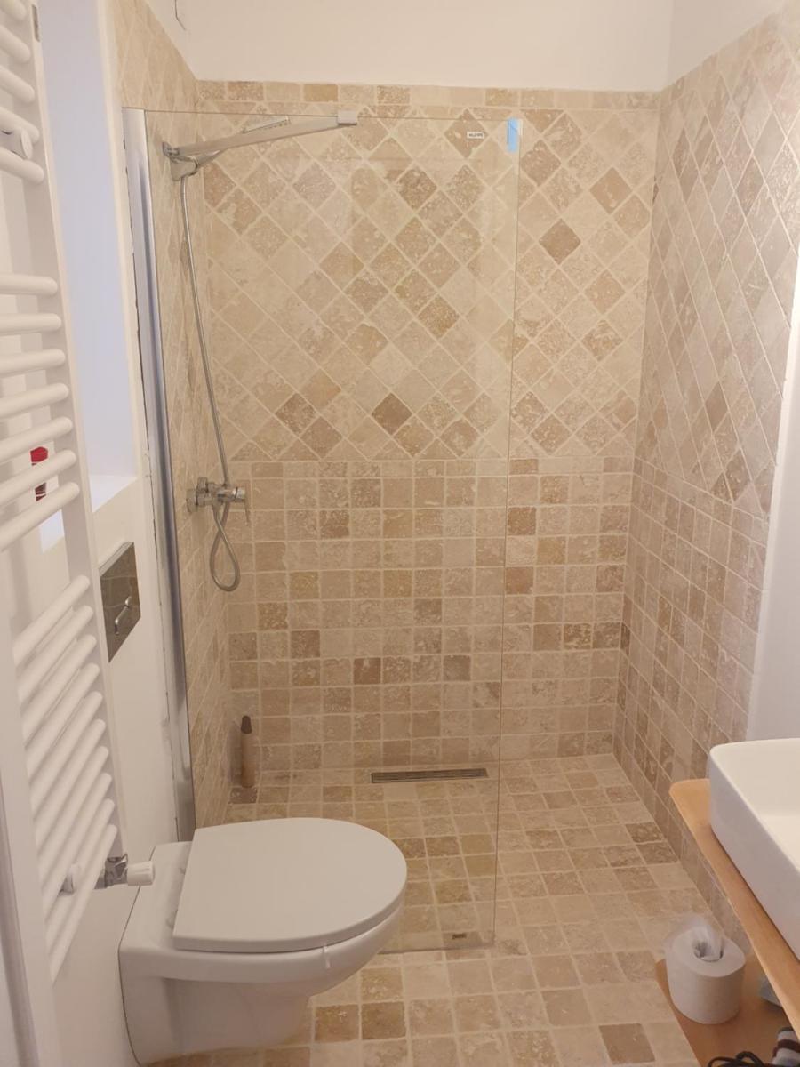 Uncover Best Road in the World Lovely House Apartment - Housity