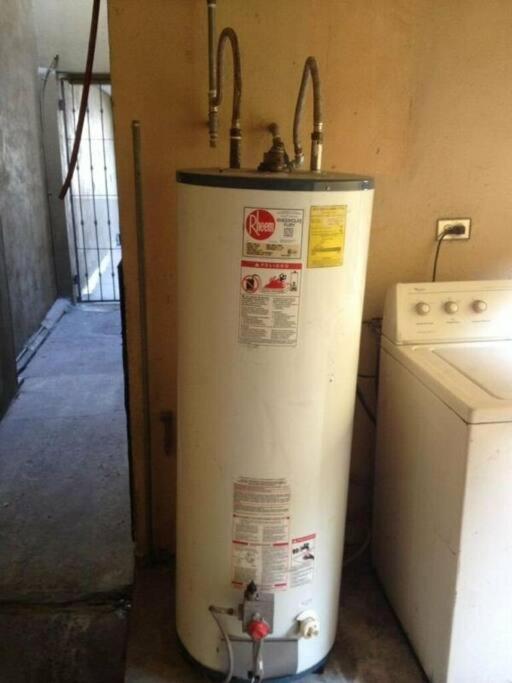 E LAVADORA/16HUESPEDES/4CLIMAS/WIFI/FACTURA/portón Apo108 - Hizvo