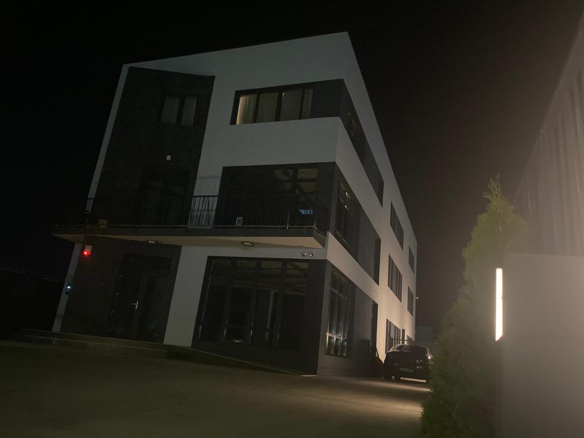 EM03- Apartament 2 camere luxury - Hizvo