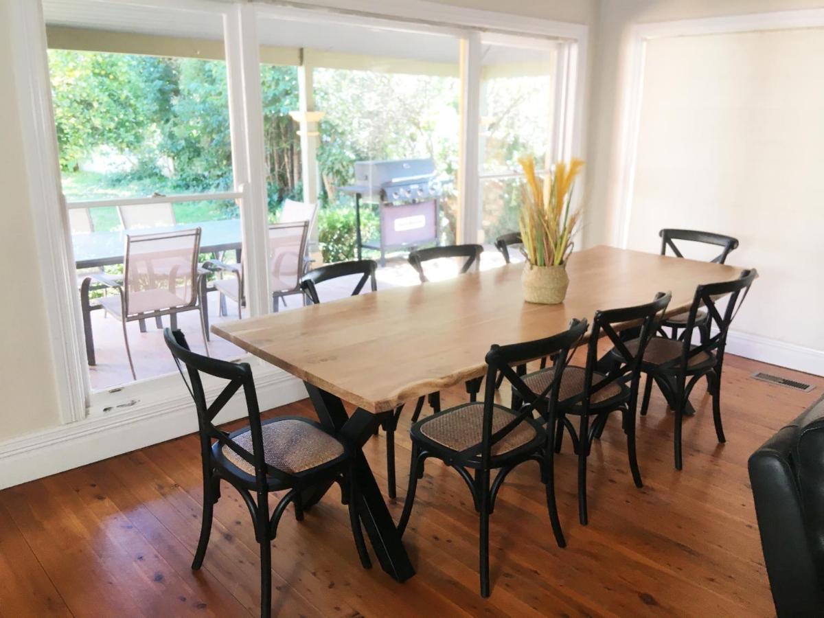 Central, Charming 4 Bedroom Home Sleeps 10 - Housity