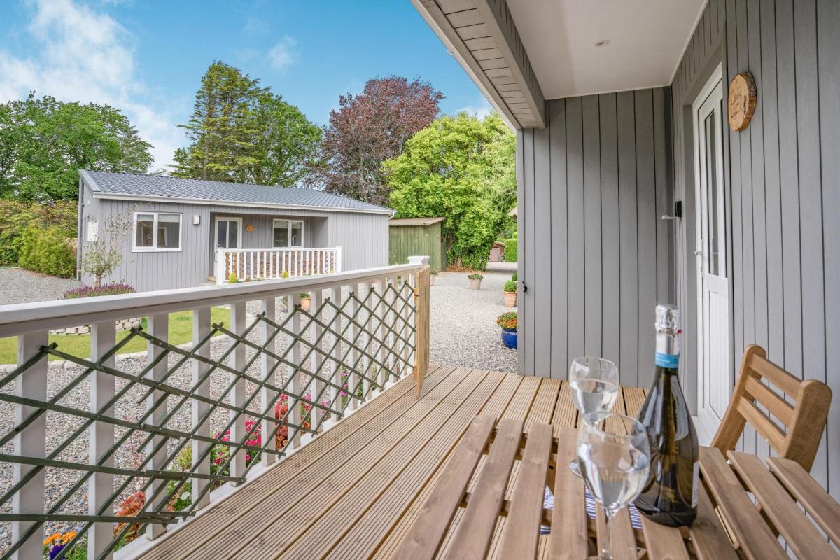 Caldey Lodge Bier Wood Lodges - Housity
