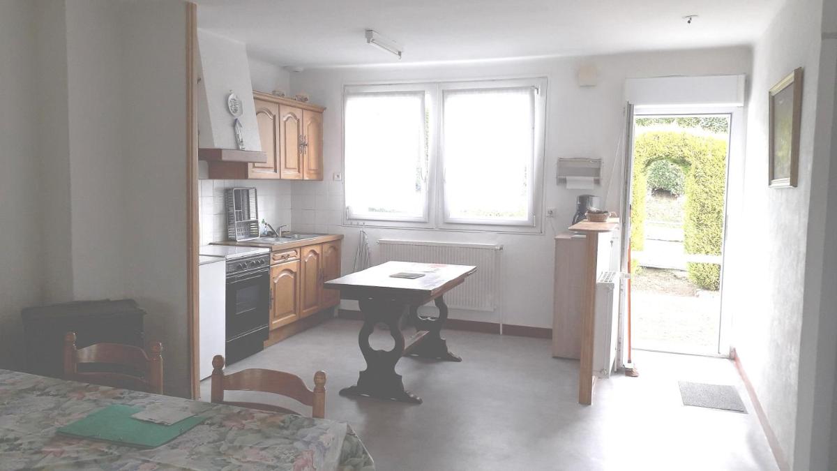 Maison de 2 chambres avec jardin amenage a Loguivy Plougras - Housity