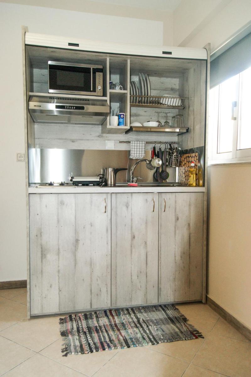 My Oneiro Apartments - Housity