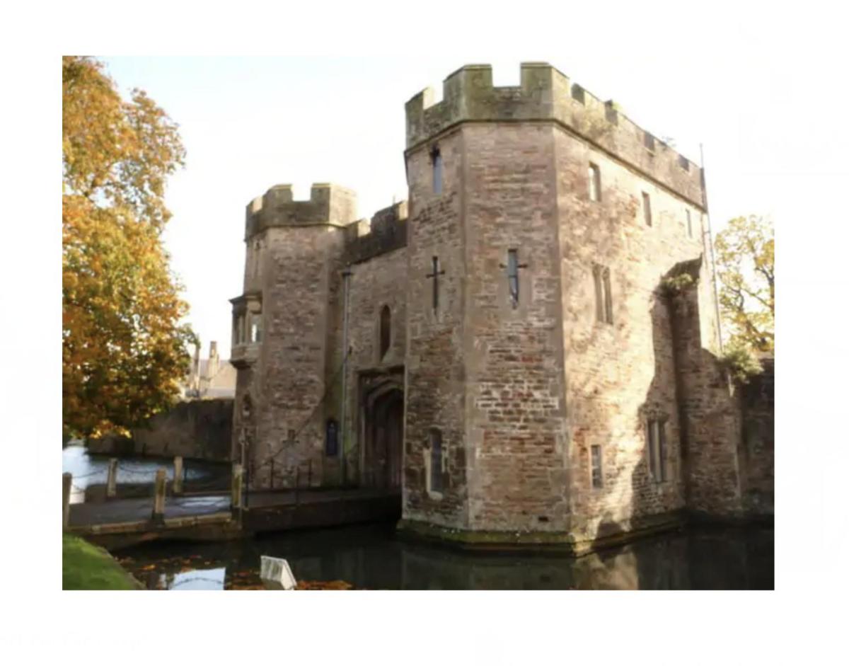 Wells City Centre, Quiet Mews House, sleeps 6 - Housity