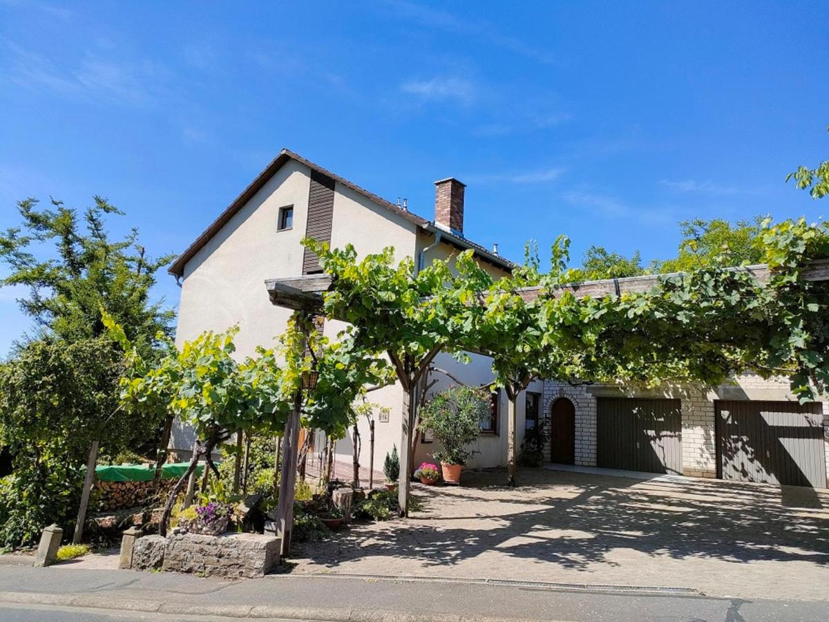 Ferienwohnung Gutermuth Obereisenheim - Housity