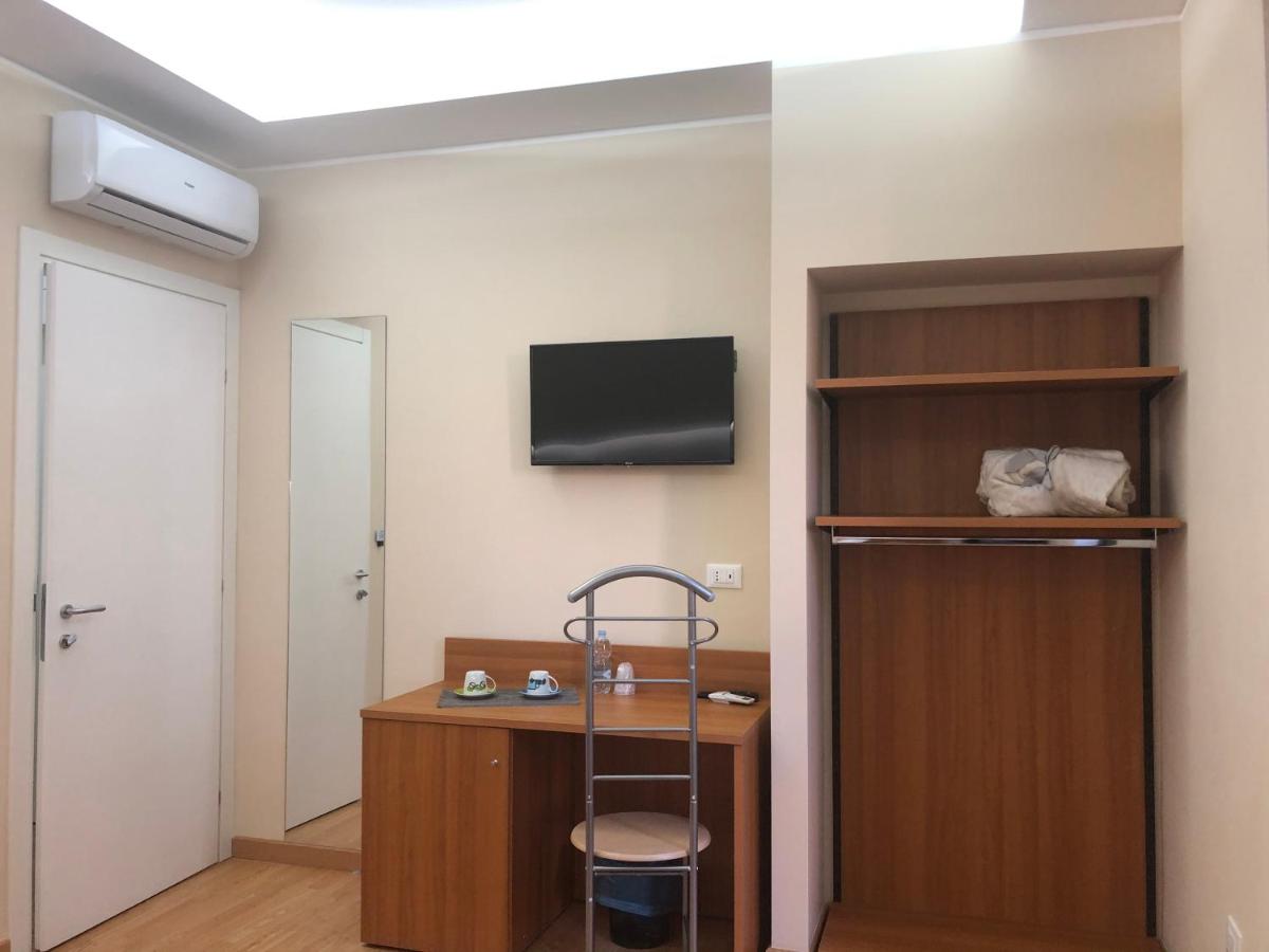 Le Affacciate Bruzie Home 2 Guest House - Housity