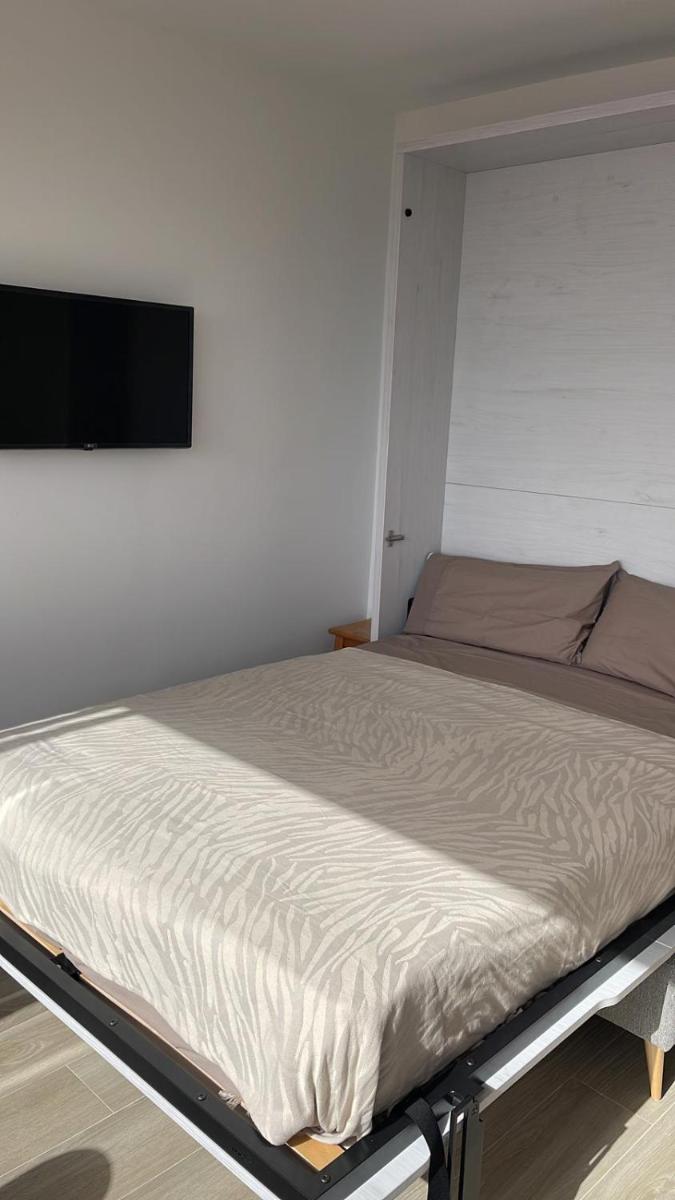 Torremolinos,estudio junto al mar en La Carihuela - Housity