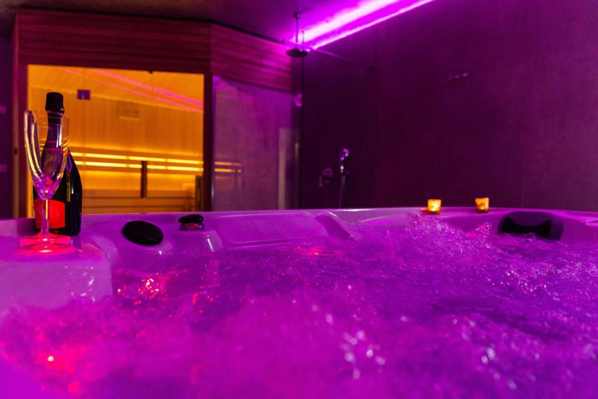 Villa Lu sea view-gym-sauna-hot tub,pool - Housity