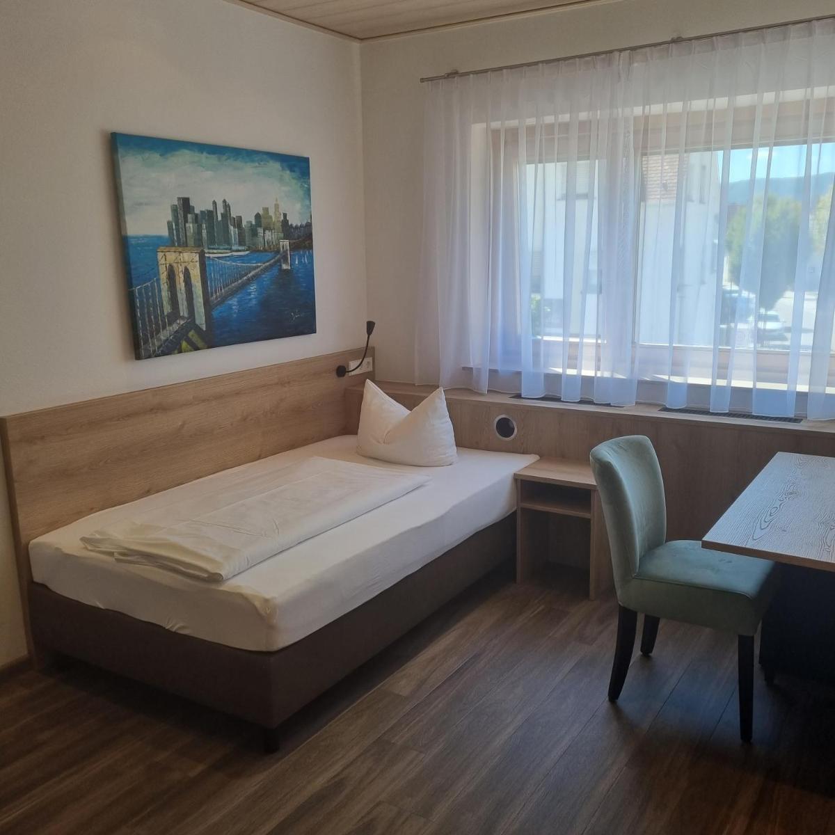 Hotel Garni Krone - Housity