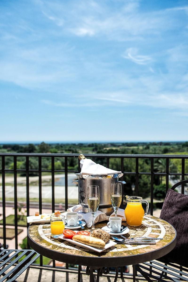 Un balcón o terraza de Termes Montbrio Hotel & Spa