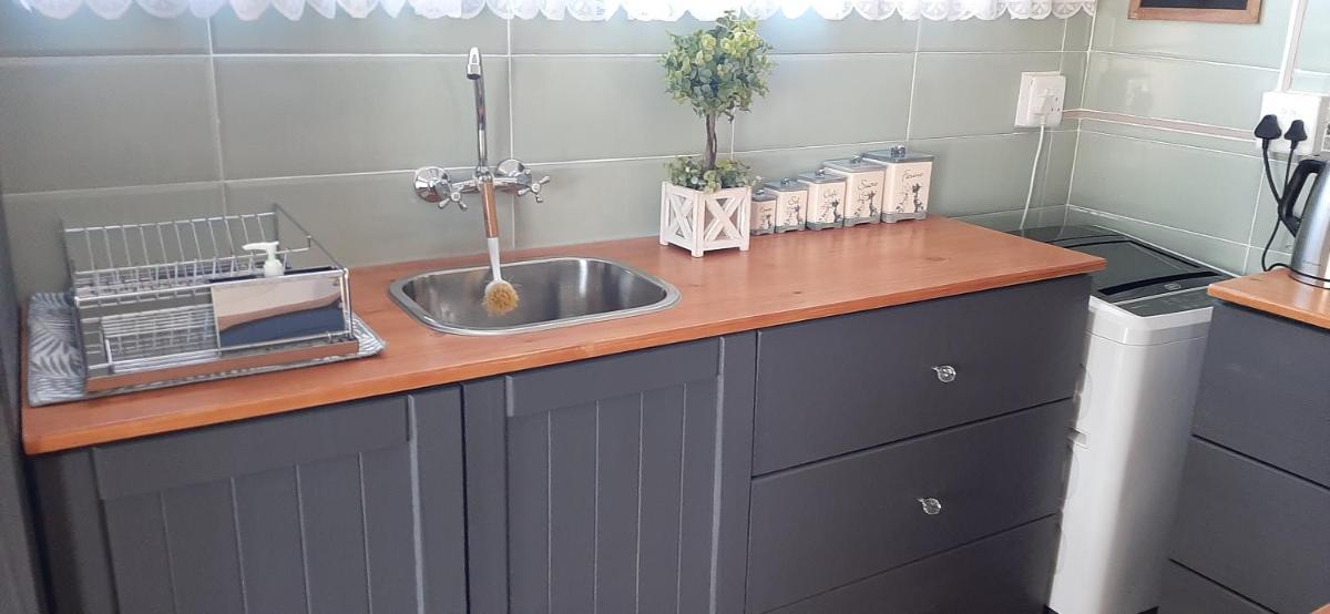 Mrs Catherines Selfcatering Apartment - Housity