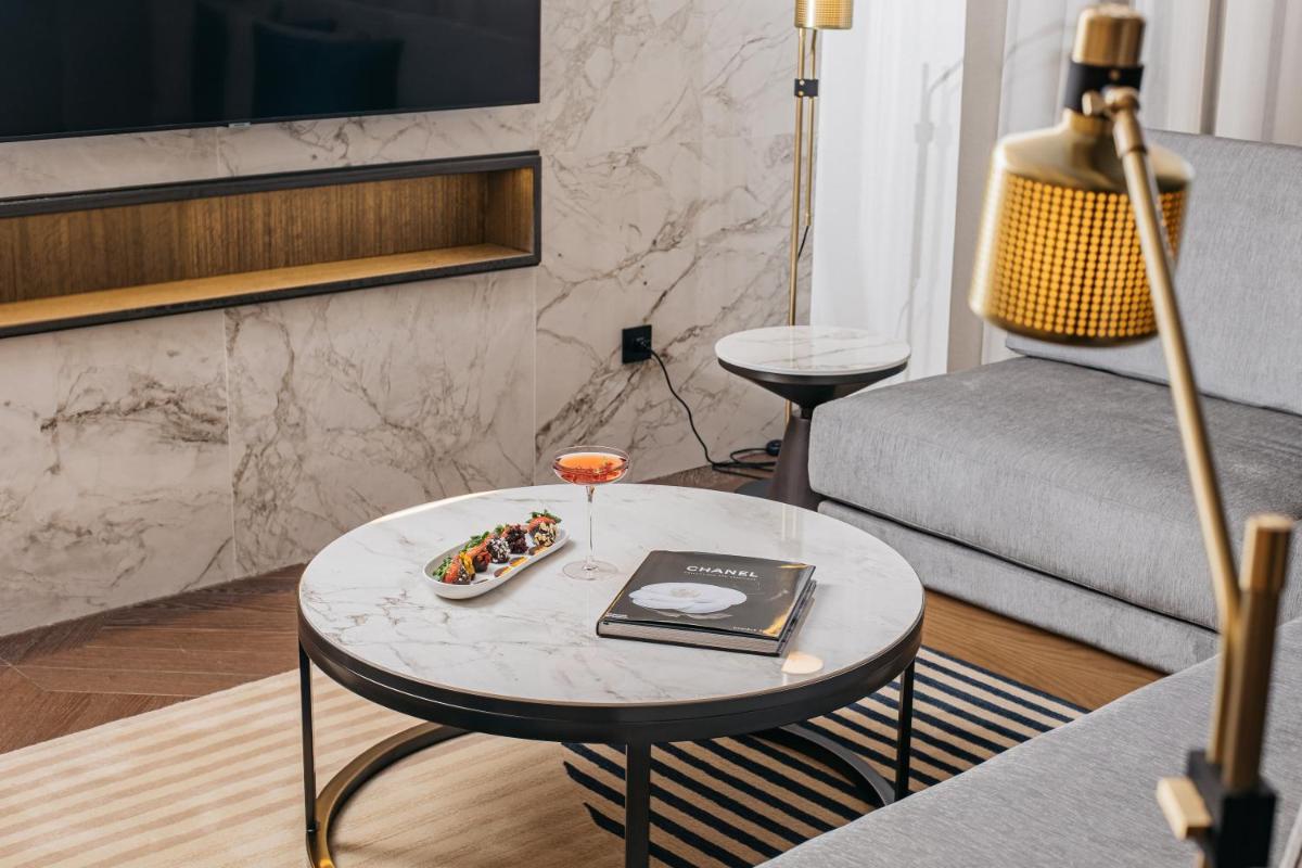 Zona de estar de InterContinental Barcelona by IHG