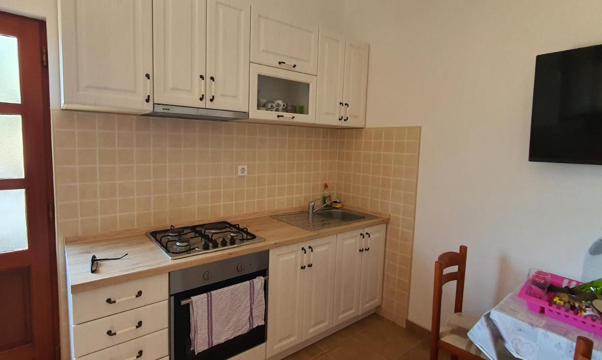 Secluded holiday house Prigradica, Korcula - 19956 - Housity
