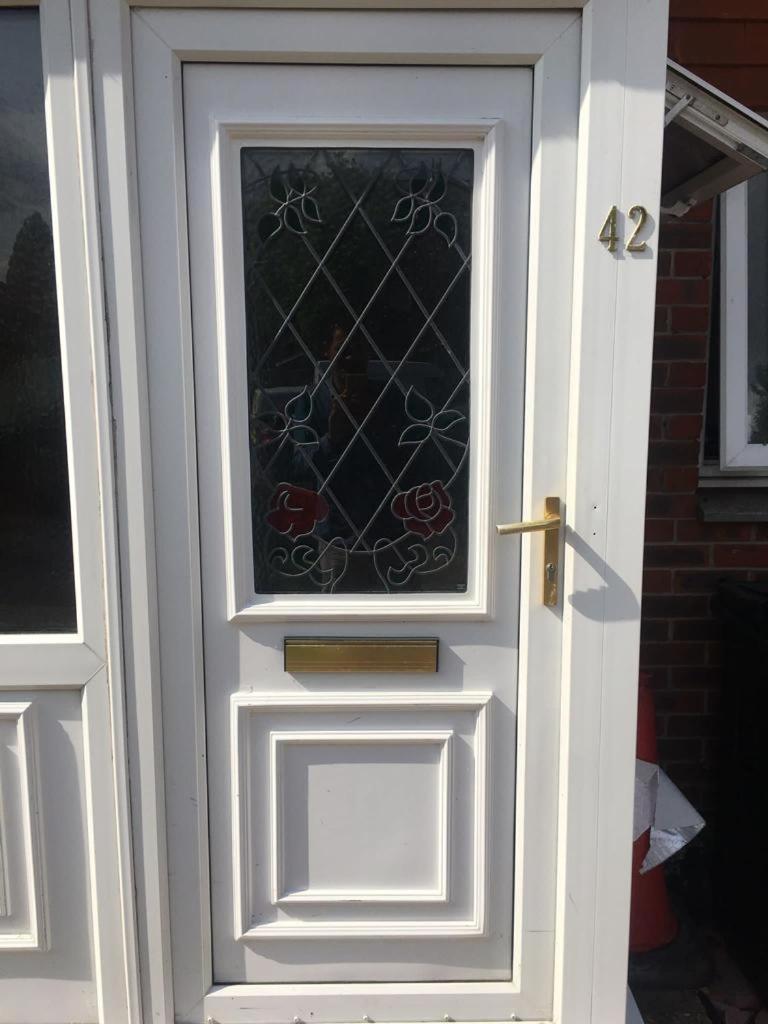 Eastbourne Late check in available - Housity