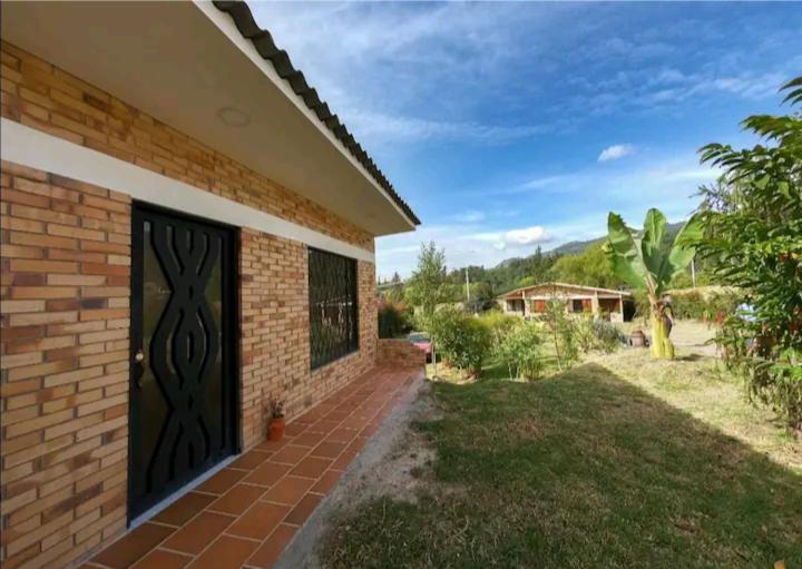 Casa rural frente a pista de BMX - Housity