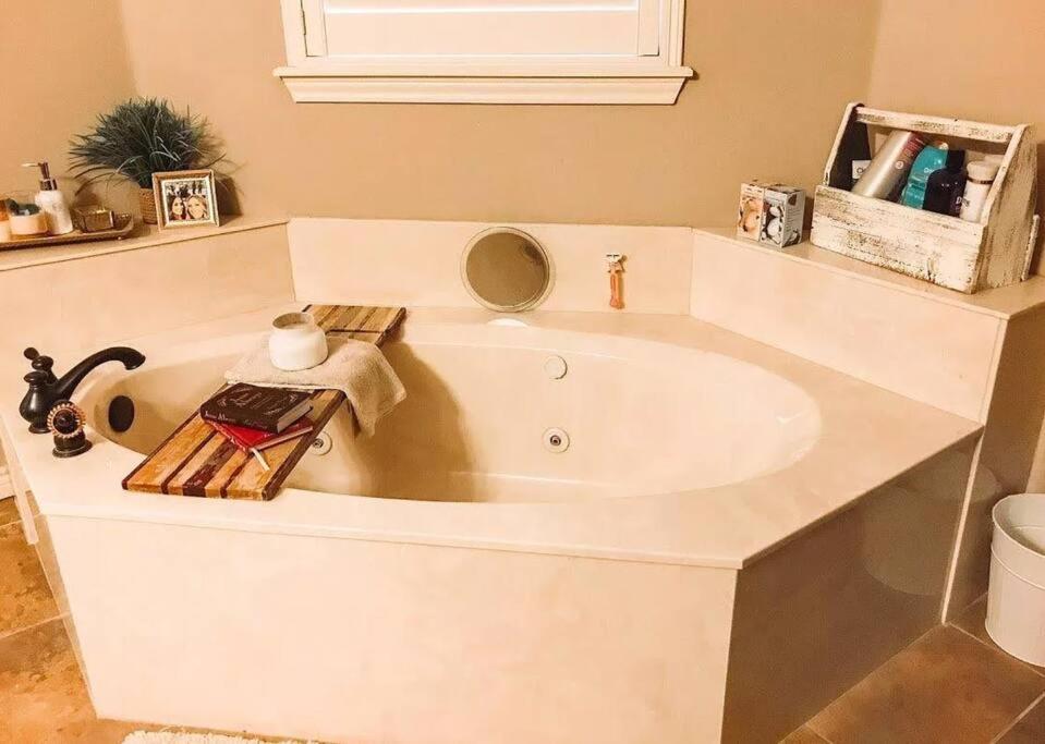 New Listing by SuperHost! Walk to Texas Tech! - Housity