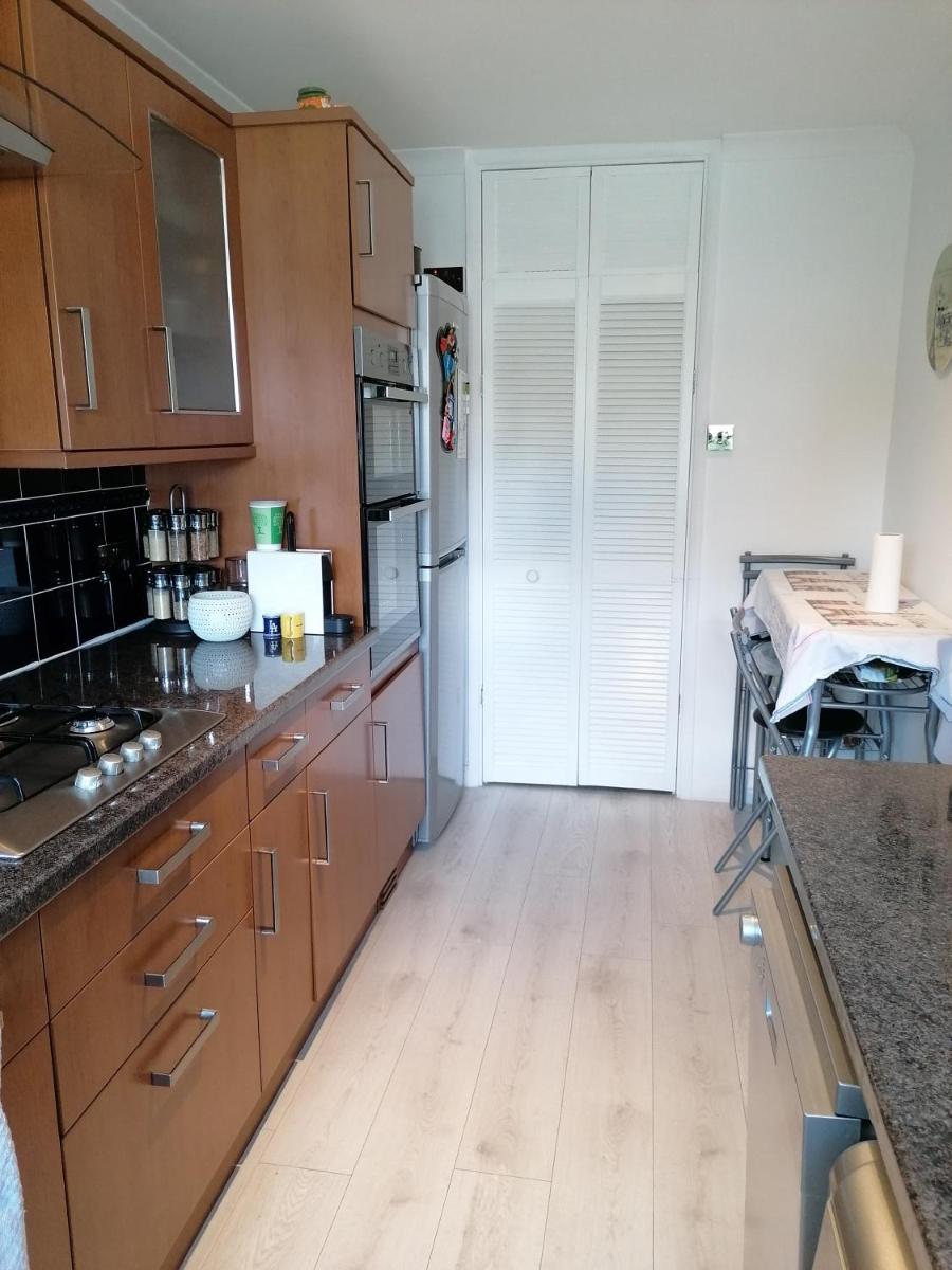 Room to rent near Olympic Park in Stratford London - Housity