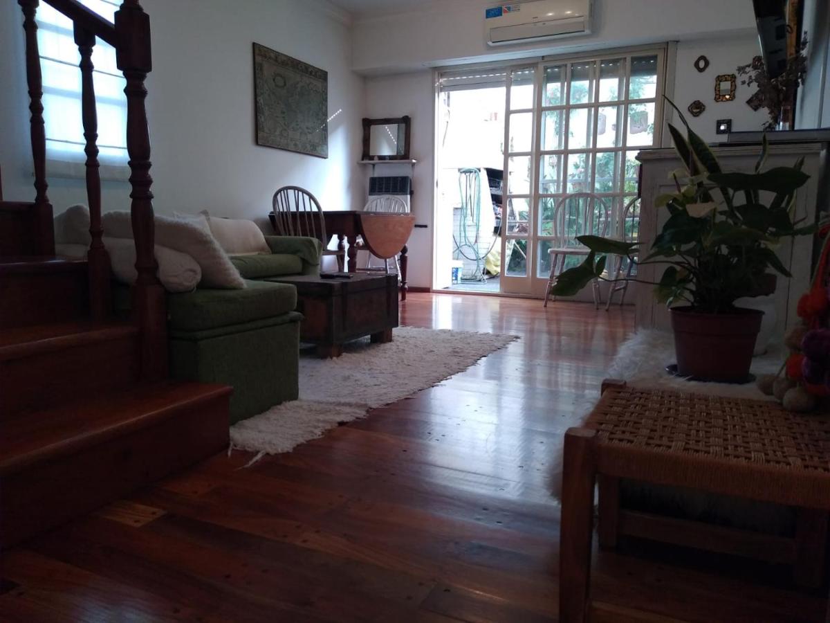 Simpatico duplex en Olivos - Housity