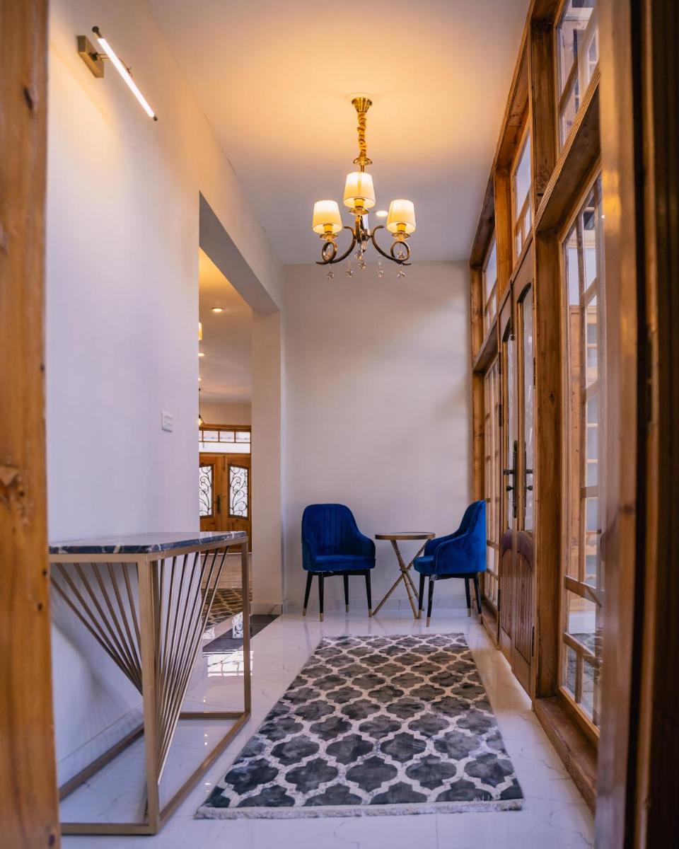 ISLE OF HIGHLAND TOURS Guest House - Housity