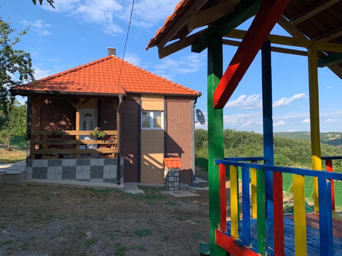Konak kod munje - Housity