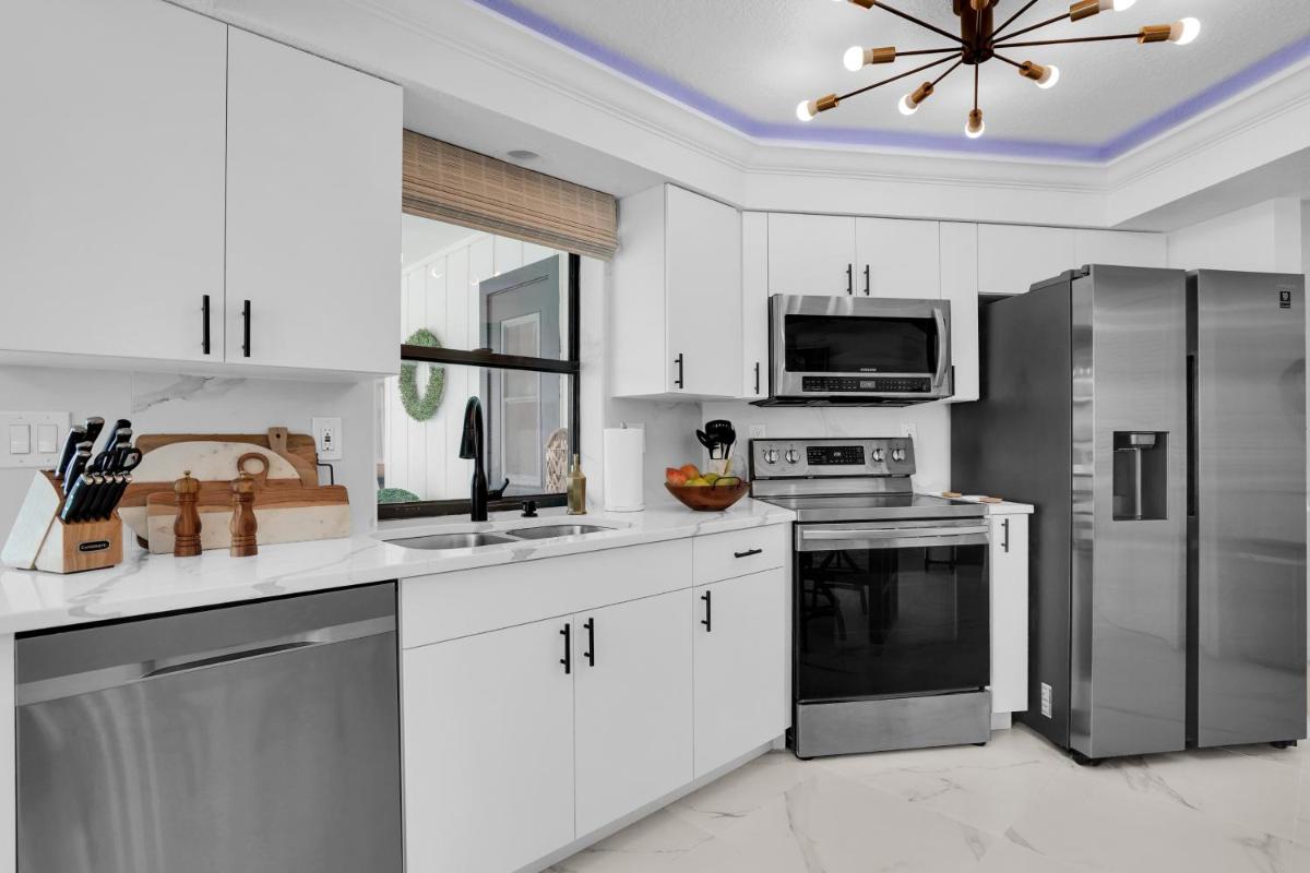 Stunning 5 bedroom Villa Punta Gorda Sarasota area - Housity