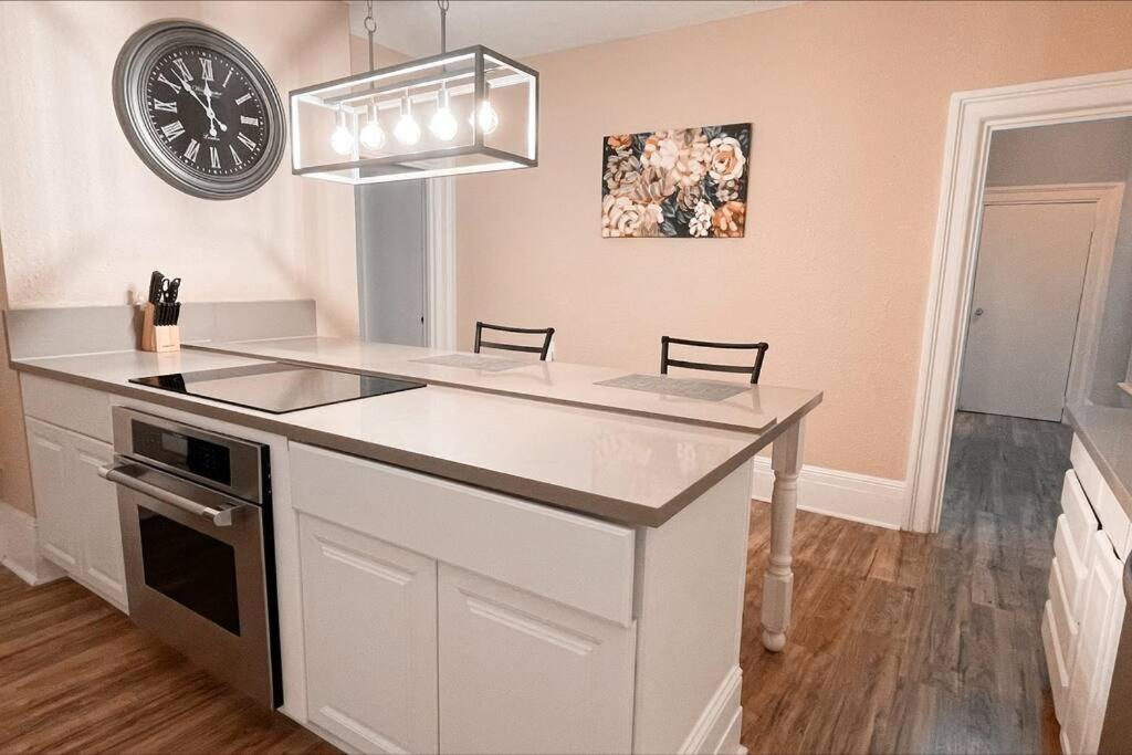 Wonderful property in the heart of Oakland! - Housity