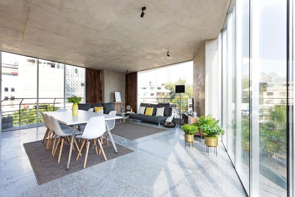 A3  next to Chapultepec Park - Housity