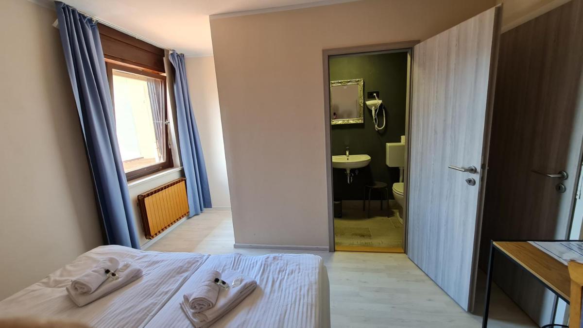 Pension Knafel - Housity