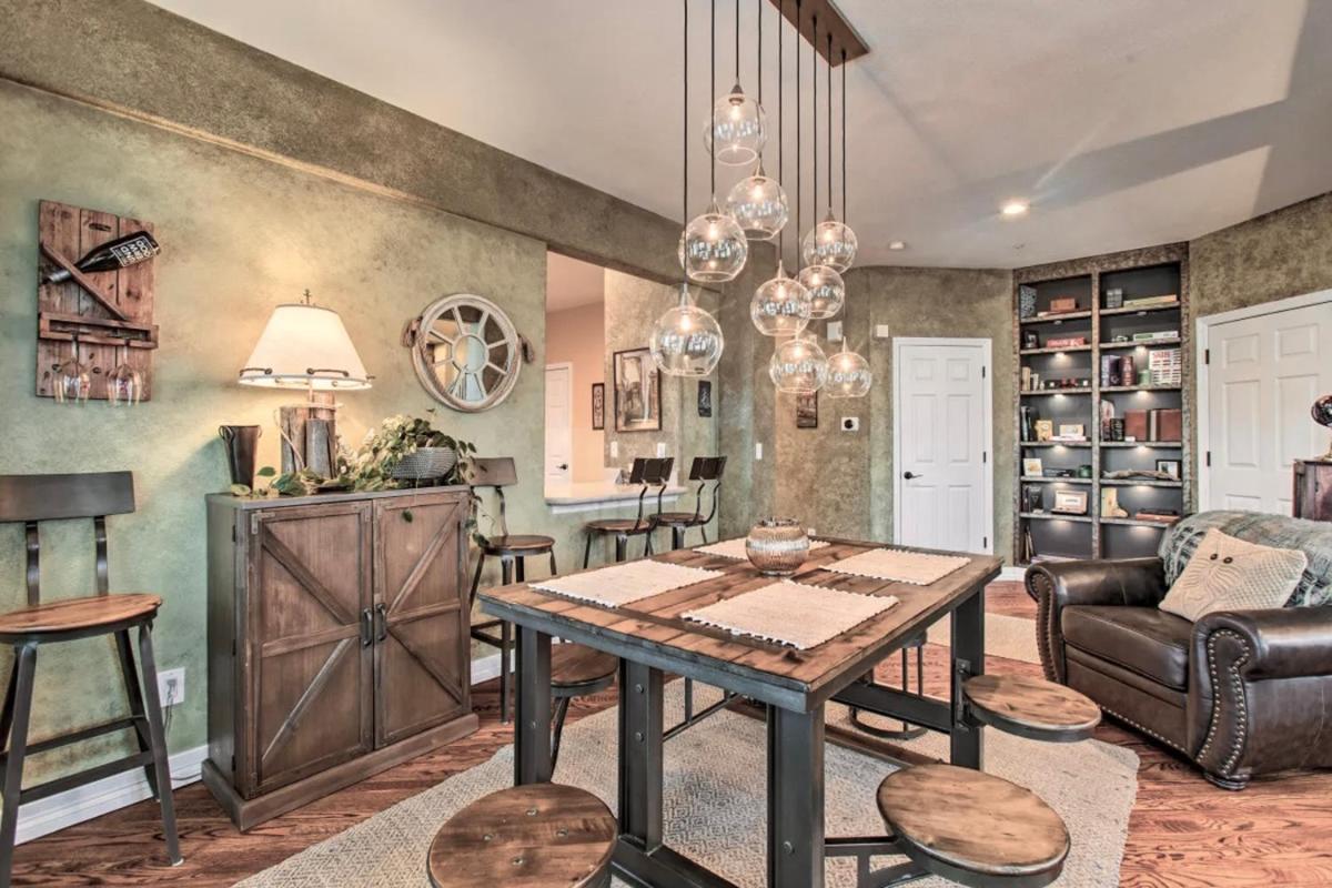 Luxury Cherry Creek Retreat - Housity